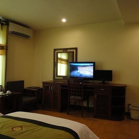 Prince Hanoi Hotel Extérieur photo